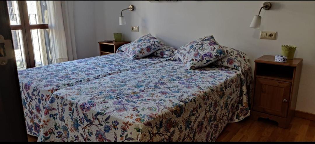 Check-In Casas Labert Apartman Benasque Kültér fotó